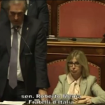 “Macron femmineo”: la condanna bipartisan all’intervento del senatore FdI Menia