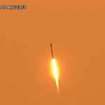 SpaceX, nuovo lancio del Falcon 9: le immagini da un elicottero