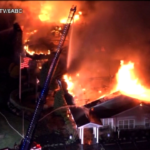 Usa, incendio distrugge un edificio di Philadelphia