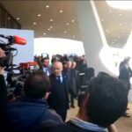 Joe Barone, l’arrivo dell’ad dell’Inter Marotta alla camera ardente