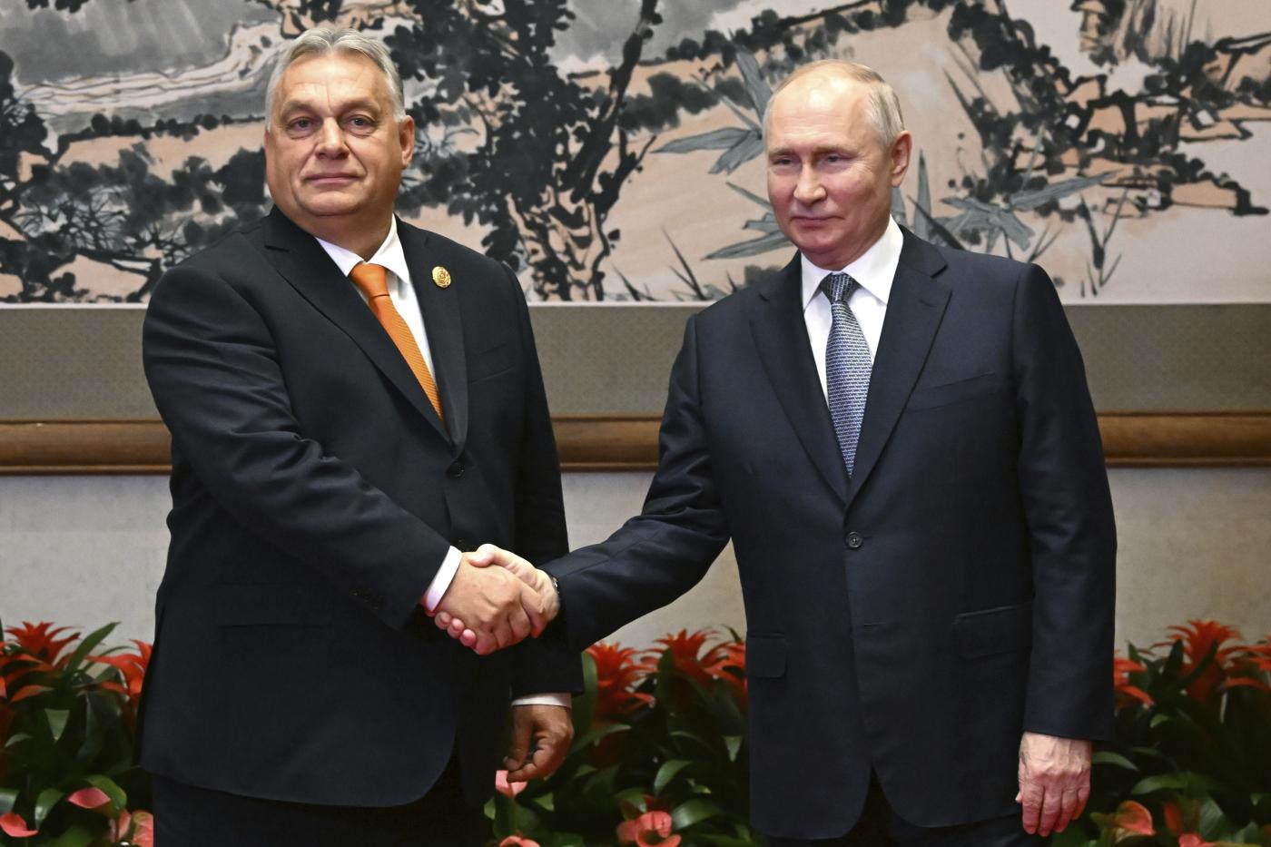 Elezioni Russia, Orban si congratula con Putin Elezioni Russia, Orban si congratula con Putin