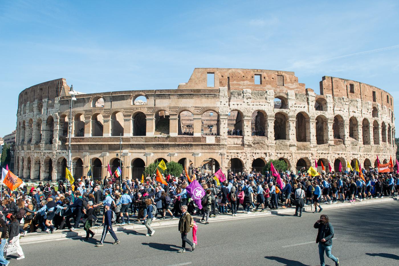 100mila a Roma contro le mafie: dall’abbraccio Decaro-Schlein al discorso di Ciotti 100mila a Roma contro le mafie: dall’abbraccio Decaro-Schlein al discorso di Ciotti