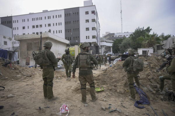 Gaza, Israele chiede evacuazione immediata ospedale Al-Shifa
