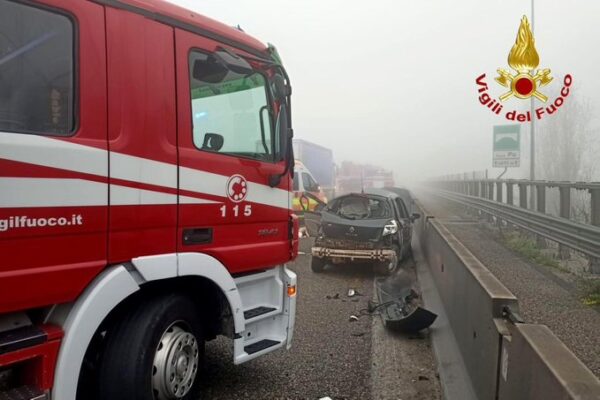 Piacenza, incidente in A1: due morti e un ferito