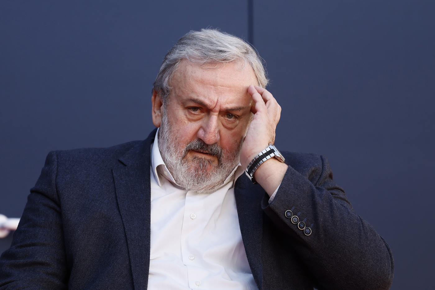 Bari, Bufera su Emiliano: “Portai Decaro da sorella del boss”. Il governatore: “Parole fraintese”
