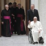 Papa Francesco in udienza con personale e dirigenti Rai: “Non inseguire ascolti a scapito dei contenuti”