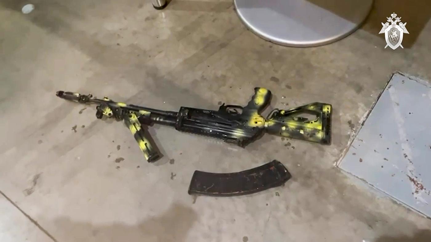 Mosca, Isis conferma rivendicazione e pubblica foto attentatori