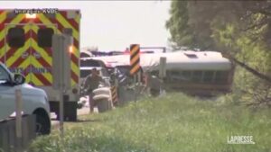 Texas, scontro tra scuolabus e camion: almeno due morti