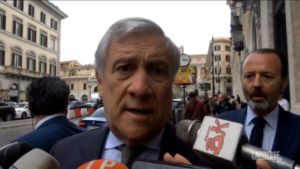 Terrorismo, Tajani: “Governo fa il possibile per garantire sicurezza italiani”