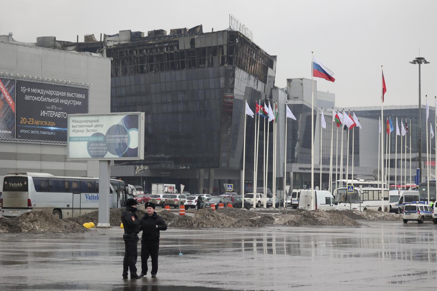 Russia, attacco a Crocus Hall di Mosca preparato e finanziato da Isis
