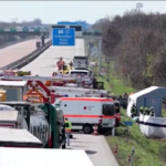 Germania, Flixbus si ribalta vicino a Lipsia: almeno cinque morti