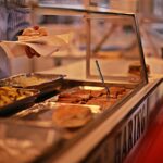 Milano, chiodo nelle patate per i bambini a scuola