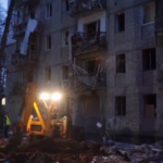 Ucraina, Kharkiv dopo le ultime bombe russe: palazzi sventrati e tanta disperazione