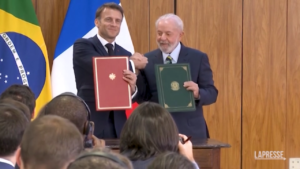 Brasile, Lula e Macron firmano accordi su tecnologia e innovazione