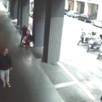 Bologna, obbligata all’accattonaggio e malmenata: le immagini del pestaggio