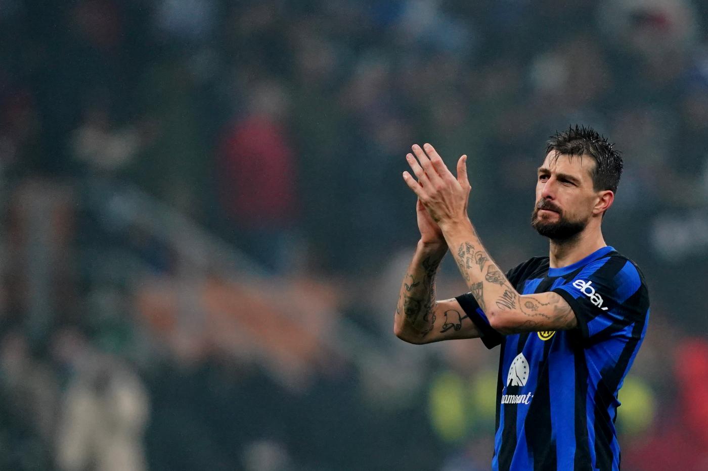 Acerbi: “Non sono razzista, molto dispiaciuto anche per Juan Jesus”