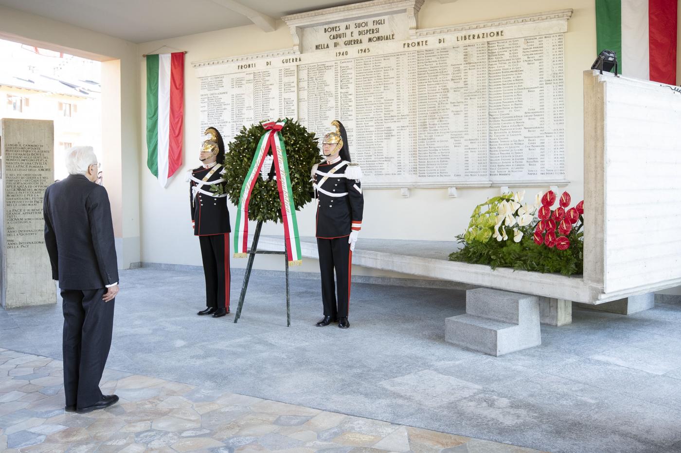 Val d’Aosta, svastiche in classe: annullata la gita a Boves