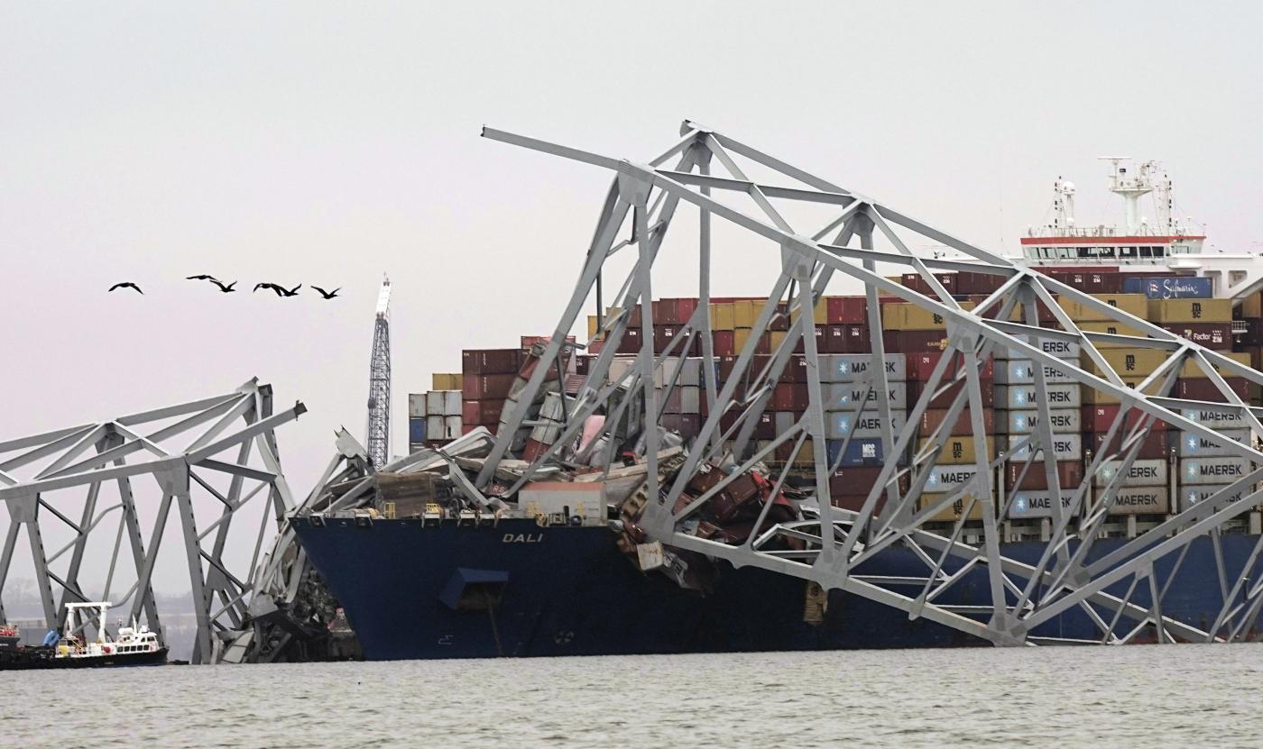 Baltimora, avviata la rimozione dei rottami del ponte