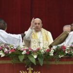 Il Papa a Pasqua: “La pace non si costruisce con le armi”