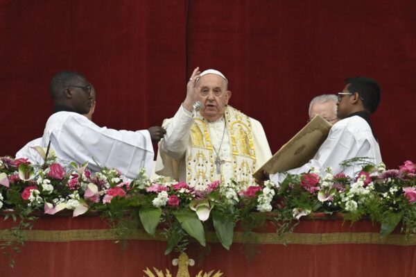 Risurrezione del Signore – La Benedizione Urbi et Orbi di Papa Francesco del giorno nella Pasqua