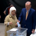 Voto Turchia, Erdogan al seggio