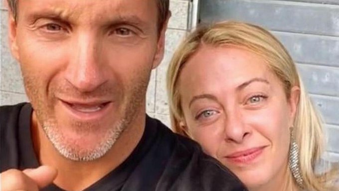 Roma, scontro auto-bici: grave personal trainer di Meloni Roma, scontro auto-bici: grave personal trainer di Meloni