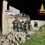 Nuoro, crolla solaio di una casa diroccata: muoiono due adolescenti