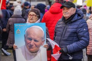 Danzika - Marcia Papale in Difesa di Papa Giovanni Paolo II