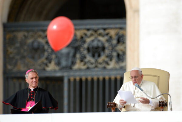 Papa Francesco: “Da padre Georg mancanza di nobiltà e umanità”