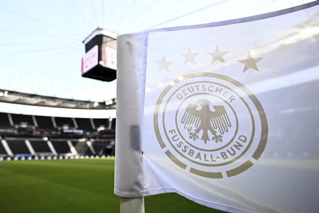 Germania, Federcalcio: “44 ‘nazista’ approvato da Uefa” Germania, Federcalcio: “44 ‘nazista’ approvato da Uefa”