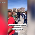 Bari, il sindaco Antonio Decaro balla sulle note di Annalisa