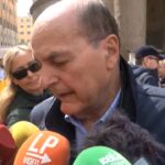 Caso Agi, Bersani: “Si rischia di trasformare agenzie di stampa in service per testate di destra”