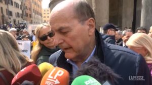 Caso Agi, Bersani: “Si rischia di trasformare agenzie di stampa in service per testate di destra”