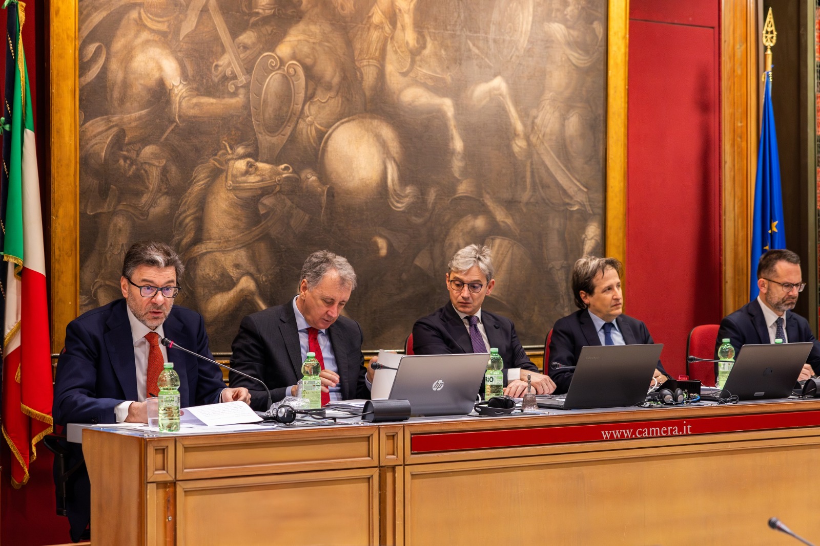 Giorgetti: “Def sarà più leggero, presentazione a breve”