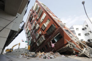 Taiwan, salgono a 12 i morti per il terremoto