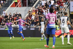Milan-Lecce 3-0, rossoneri saldamente al secondo posto