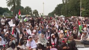 Indonesia, manifestazione a favore dei palestinesi a sei mesi dell’inizio della guerra