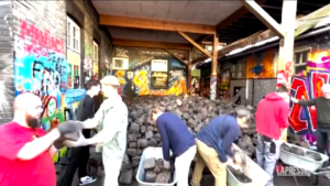 Christiania, la comunità hippy di Copenaghen smantella la via della droga