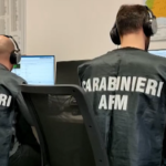 Camorra, vendevano banconote contraffatte: decine di arresti