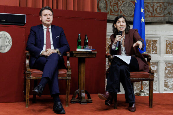 Pd, Conte a Schlein: “Cambi il partito prima che il partito cambi lei”