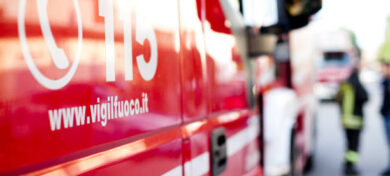 Lecce, crolla palazzina durante i lavori: 4 operai estratti dalle macerie