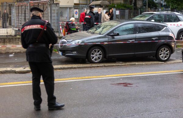 Milano - Sparatoria con un ferito in Viale Marche al civico 93