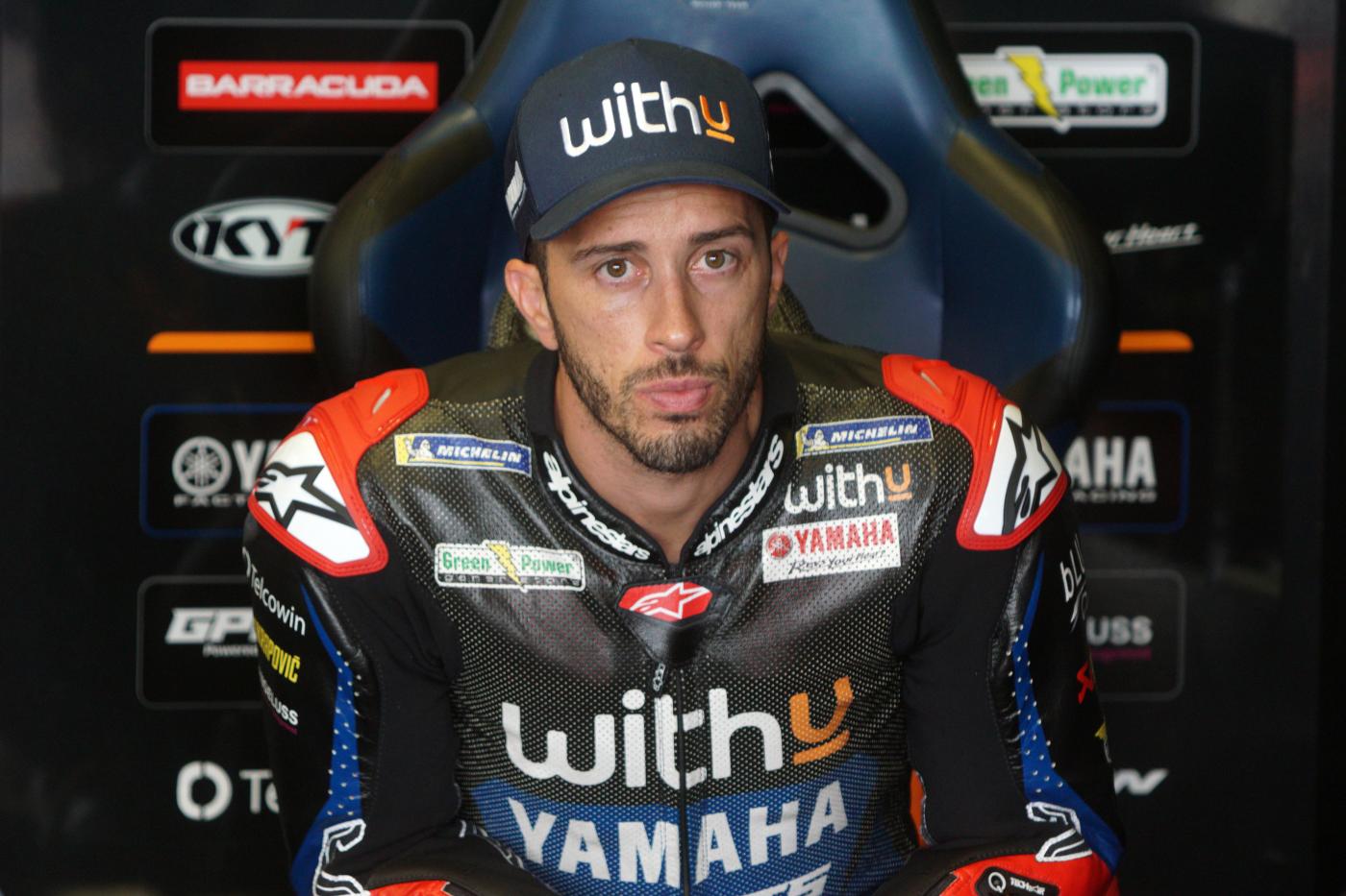 Incidente in moto per Andrea Dovizioso, ricoverato in ospedale