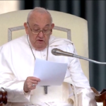 Guerra, Papa: “Il mio pensiero va alla martoriata Ucraina e alla Palestina e a Israele”