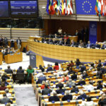 Migranti, storico sì al Patto europeo: esultano i vertici Ue, protesta Ong