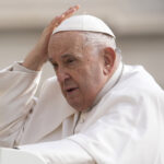 Vaticano, Papa: “Cristiano senza coraggio è un cristiano inutile”