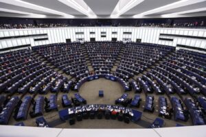 Migranti, attesa per voto finale del Parlamento europeo su Patto migrazione e asilo