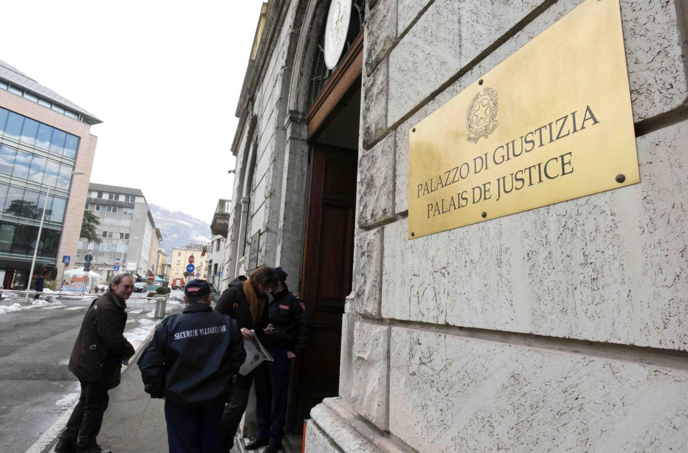 Aosta, 22enne uccisa a La Salle: ok estradizione da Francia del sospettato