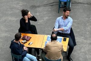 Roma, Giambruno e Francesca Verdini insieme in un noto bar del centro