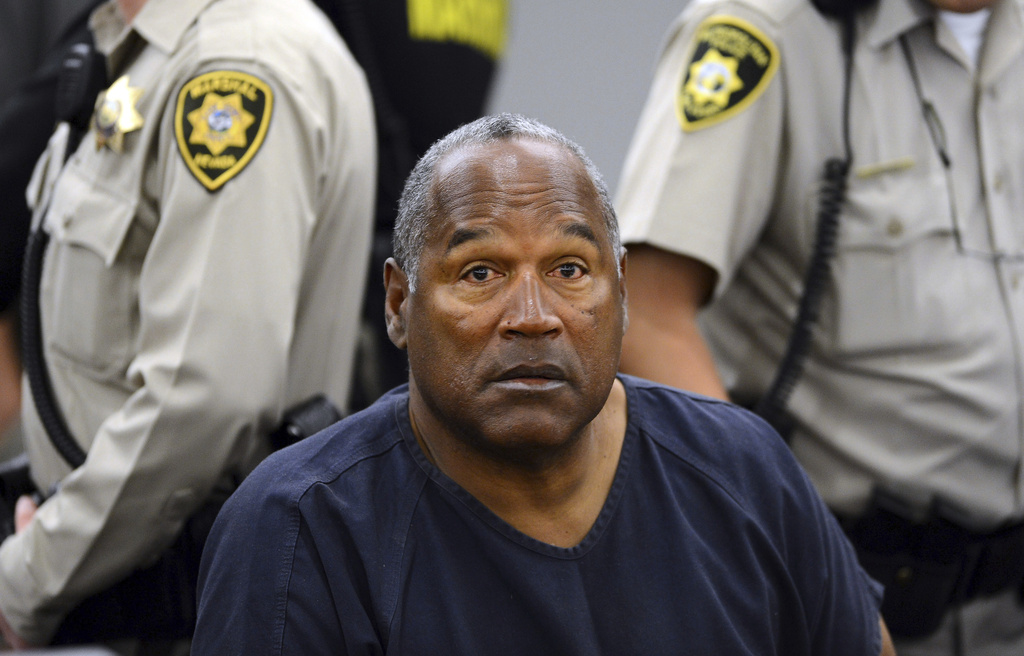 Omicidi e rapina con sequestro: i guai giudiziari di O.J. Simpson Omicidi e rapina con sequestro: i guai giudiziari di O.J. Simpson